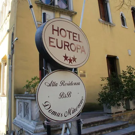 Europa 3*
